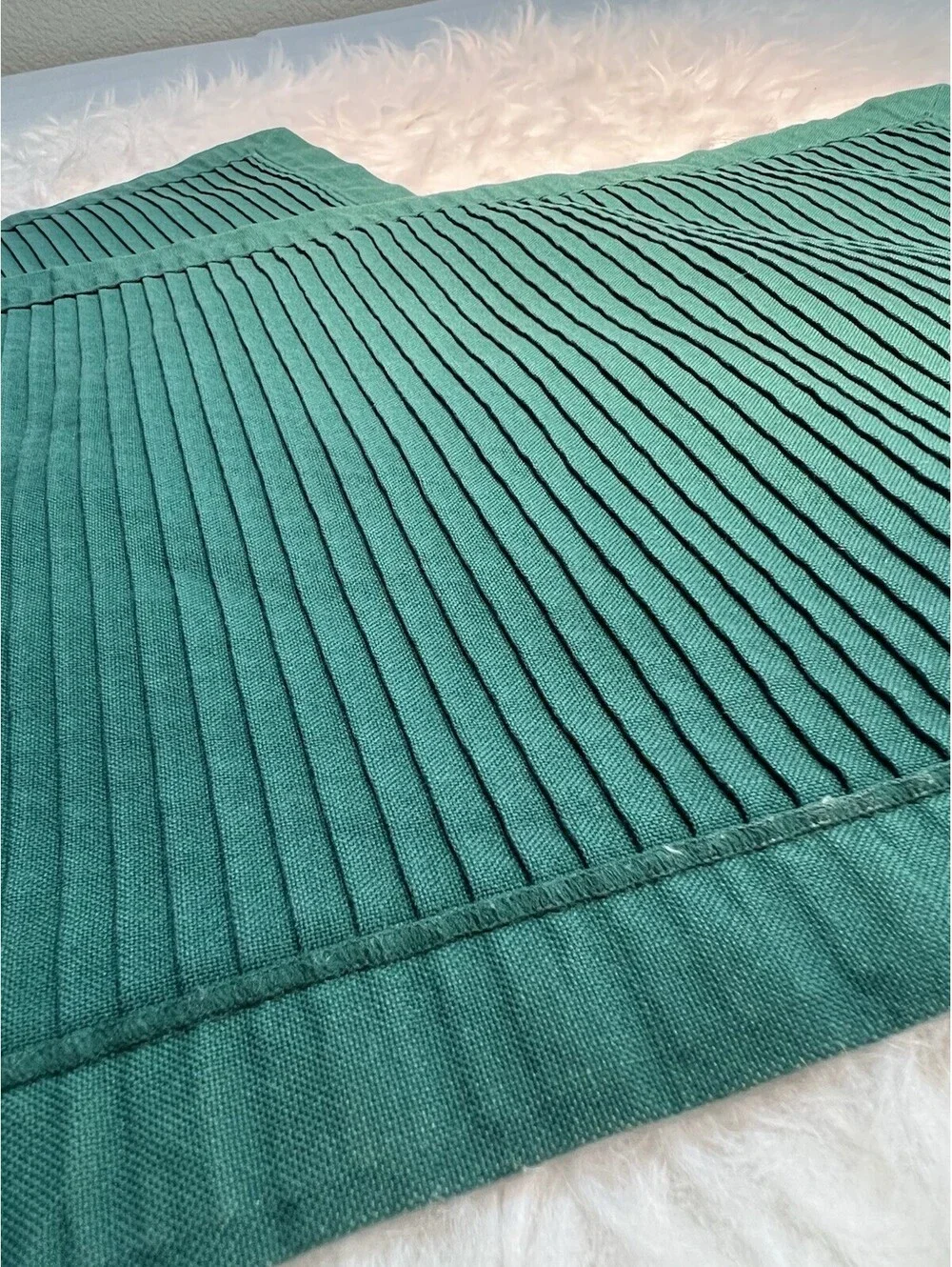 N/A dark green